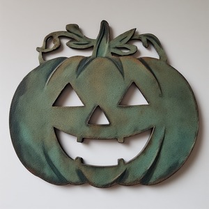 Adorno de búho de hoja de hierro hecho a mano, esmalte de superficie de pátina Con Encanto rústico, diseñado para exhibición decorativa de temporada de Halloween - Product Image 3