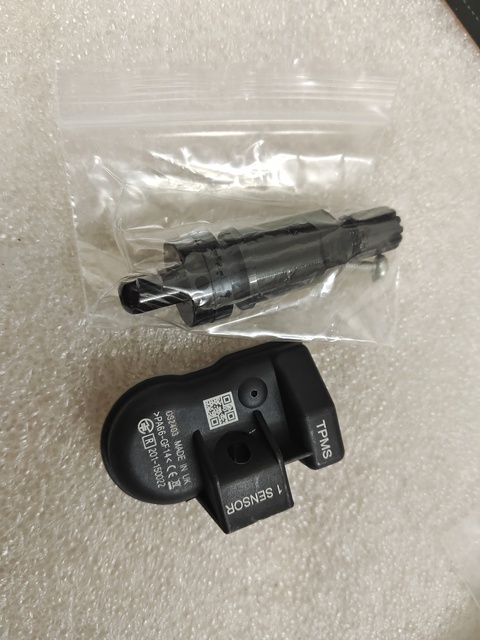 Factory Price Programmable Tire Pressure Detection 315&433MHZ 2 1 TPMS Sensor for Cars Trucks & Buses