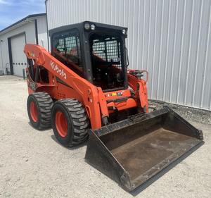 Minicargadora Kubota SSV75 2021: cargadora compacta fiable de 74HP para construcción y agricultura - Product Image 1