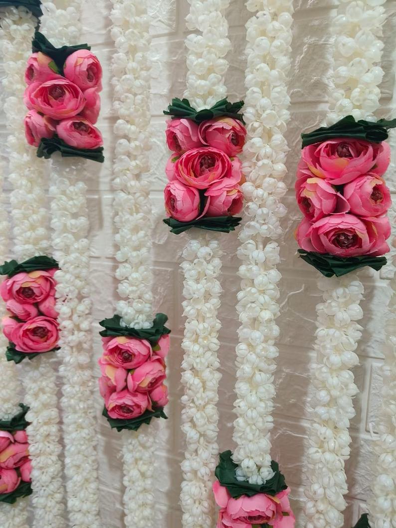 เหมือนกับภาพที่แสดง