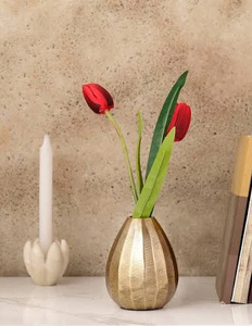 Fabricante de Marca Privada de Confianza que Vende Floreros Redondos Brillantes de la Mejor Calidad con Color y Tamaños Personalizados - Product Image 3