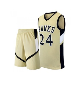 ชุดฟุตบอลทีมสปอร์ตสุดเท่ พร้อมดีไซน์สั่งทำพิเศษ แห้งเร็ว ระบายอากาศได้ดี ผลิตจากโพลีเอสเตอร์ 100% - Product Image 1