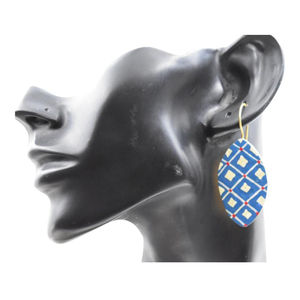 Nueva colección de pendientes de joyería de diseño de Pottary azul con acabado mate dorado para niñas y mujeres a un precio razonable - Product Image 1