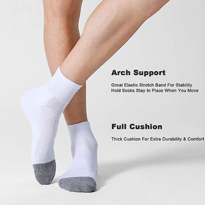 Chaussettes en coton populaires avec logo personnalisé, design à rayures, personnalisées et très vendues, chaussettes de lutte et de sport pour hommes - Product Image 4