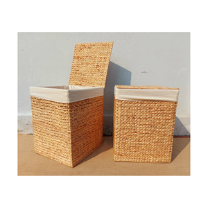 Panier en jacinthe d'eau avec poignées Panier en jacinthe d'eau de stockage pliable Panier tissé durable pour la lessive et la maison - Product Image 3