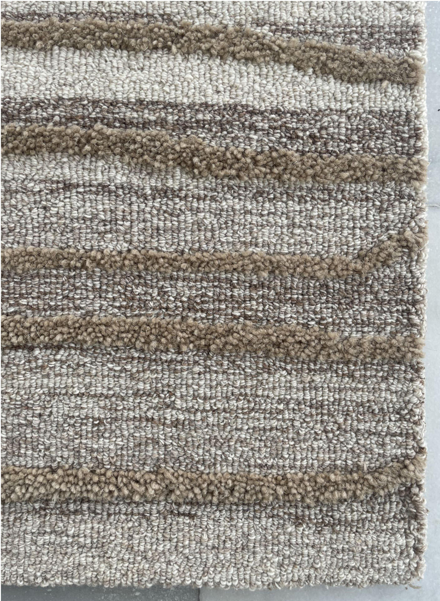 สีน้ำตาลเบจ