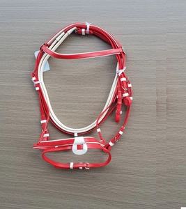 "บังเหียนม้าพีวีซีระดับพรีเมี่ยมที่สง่างามสำหรับความสบายความทนทานและสไตล์ในการขี่ม้าที่ไม่มีใครเทียบได้เพื่อความยอดเยี่ยมในการขี่ม้า" - Product Image 4