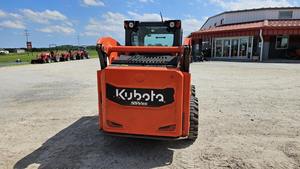 2015 Kubota SSV65 Minicargadora-Cargador compacto confiable con diseño de elevación vertical Motor de 48kW y bomba de 12V - Product Image 3