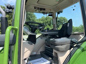 Tractor Fendt 512 Vario de Alta Potencia con Motor de 120HP, Transmisión por Engranajes, Equipo Agrícola para Labranza, Precio Bajo - Product Image 5