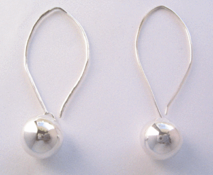 Pendientes de Moda con Diseño Sencillo en Plata - Product Image 1