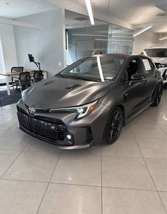 Buena Oferta para Toyota GR Corolla Circuit Edition 2023, Transmisión Manual de 6 Velocidades, Tracción en las Cuatro Ruedas, Motor Turbo de 3 Cilindros y 300 hp - Product Image 1