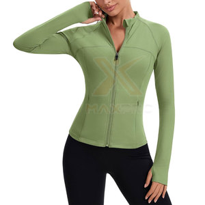 Veste de yoga pour femmes toutes saisons - Respirante, grande taille, logo sur le devant, séchage rapide, haute qualité - Product Image 6