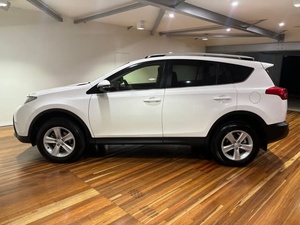 NOUVELLE ARRIVÉE 2022 pour RAV4 GXL SUV MOTEUR 8 VITESSES DIRECTION À GAUCHE INTÉRIEUR SOMBRE - Product Image 5