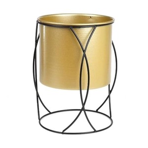 Hermosas mini macetas de metal hechas a mano para jardín, balcón, sala de estar, nuevos diseños de moda para la decoración del hogar - Product Image 1