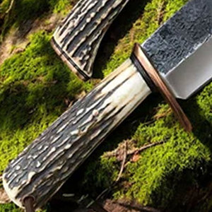 Juego de cuchillos de cazador hechos a mano, cuchillas de acero 1095 con asta y mangos de madera de rosa, cuchillo de caza de acero D2 para acampar - Product Image 6
