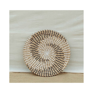 Lleva la Vida Costera a Casa con la Placa Decorativa Colgante de Pasto Marino Hecha a Mano en Vietnam, Perfecta para Decoración de Paredes de Estilo Bohemio Moderno - Product Image 1