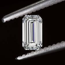 Diamante Cultivado en Laboratorio con Corte Esmeralda, 7.71 Quilates, Certificado IGI, Claridad VS1, para Anillo de Compromiso, Joyería Premium Rudra Jewels - Product Image 5