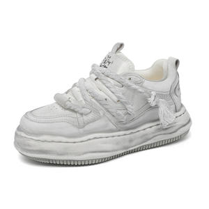 Chaussures basses décontractées tendance à prix réduit, design simple, baskets de tous les jours, baskets de marche en gros pour toutes les saisons - Product Image 1