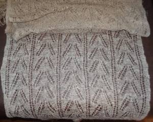 Étole d'ortie tricotée à la main longue écharpe/châle d'été pour adultes pour porter ou offrir un cadeau Design traditionnel - Product Image 2