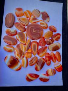 100% Cabochon d'agate à bandes orange de haute qualité pierres précieuses minérales polies pierre en vrac pour bijoux-prix de gros - Product Image 3