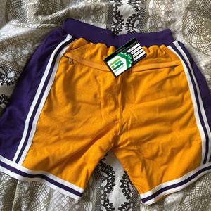 Shorts de basket-ball rétro à double maille flamme personnalisés en polyester vintage à impression personnalisée pour homme, qualité supérieure - Product Image 1