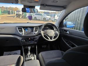 HYUNDAI TUCSON 1.7CRDI BLUE DRIVE SE NAV (141PS) DCT d'occasion, conduite à gauche/droite, 2017 - Product Image 3