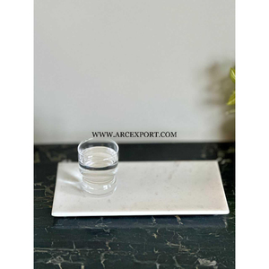 Bandeja de mármol para servir con bordes curvos para el almuerzo Desayuno Cena Personalización disponible para la venta Diseño clásico más vendido - Product Image 2