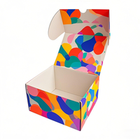 Geringe Mindestbestellmenge Wellpappe Recycelbare Logo Rosa Papier Versandkartons für Kleinunternehmen Geschenkverpackungen Schuhe Kleidung Socken Postversandtaschen