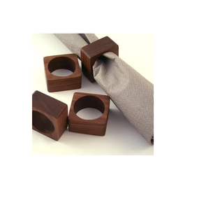 Rond de serviette en bois unique pièce design sculptée pour produit Offre Spéciale de petite taille Décoration et accessoires - Product Image 6