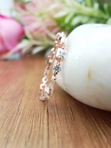 Anillo de Compromiso y Boda para Mujer, Certificado, con Diamante Moissanita Cultivado en Laboratorio, Corte Esmeralda, 2.0 CT, VVS, Oro Blanco Sólido de 14K - Product Image 4