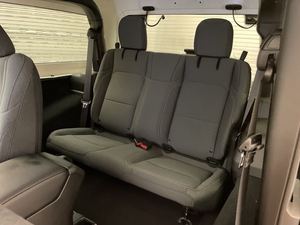 Limpio usado 2025 Jeep Wrangler Sport S 2 puertas 4WD con negro 3 piezas asientos de tela superior dura sistema de navegación de arranque remoto - Product Image 6