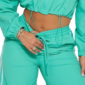 <b>Ladies</b> Crop Windbreaker <b>Jacket</b> and Pants Set Two Piece Streetwear Outfit <b>Lightweight</b> Waterproof Custom Logo Tracksuit 2026 - Product Image 3