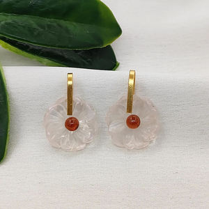 Colgantes de Cuarzo Rosa Tallados en Forma de Flor, Chapados en Oro, Dijes de Plata 925 con Piedra Central de 3mm, Joyería Fina Tallada - Product Image 5