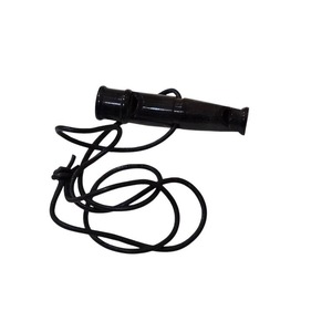 Sifflet en corne de buffle pour animaux de compagnie |   Sifflet d'entraînement pour animaux fait à la main de haute qualité - Product Image 2