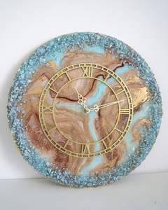 Standard Nouveau Style Abstrait Résine Décoration Horloge Murale Dernière Collection À La Main Intérieur Moderne Suspendu Horloge Murale Fourniture - Product Image 2