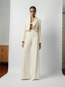 Veste de vente chaude pour femmes avec veste courte en laine Anie Emb perlée à la main Fabricant de vêtements de bonne qualité pour femmes - Product Image 4