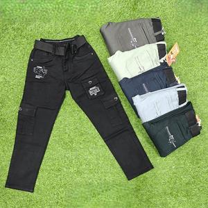 Jeans pour garçons Directement du vendeur entier Look décontracté de haute qualité, élégant et en vrac - Product Image 1