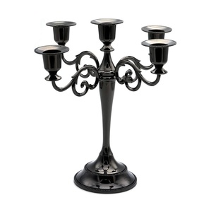 Ensemble de bougeoirs en métal artisanal avec une finition élégante, parfait pour le salon, la table à manger, la chambre à coucher et la décoration festive - Product Image 5