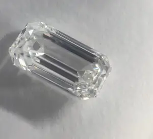 Diamant cultivé en laboratoire Diamant taille émeraude VS1 VS2 Clarity E F Color IGI Certified Emerald Shape