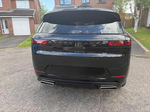 รถ SUV ระดับหรู ปี 2024 พวงมาลัยขวา รุ่น L-R Rover Sport Plug-in Hybrid เกียร์อัตโนมัติ หลังคาพาโนรามา สภาพดี ราคาคุ้มค่า - Product Image 6