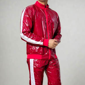 ชุดวอร์มไนลอนพิมพ์ลายสำหรับฤดูหนาวแบบขายส่ง เสื้อแจ็คเก็ตกันลมแบบมันเงาและกางเกงขายาว กันน้ำ รับผลิตแบบ OEM พร้อมสกรีนโลโก้ ชุดกีฬา - Product Image 6