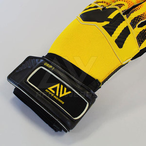 2024 Gants de gardien de but en cuir respirant de haute qualité avec personnalisation personnalisée à vendre - Product Image 6