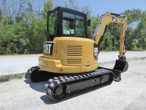 Excavadora Hidráulica de Orugas Usada Original de Japón de Alta Calidad, Modelo 302, 38 Toneladas, en Venta, Pocas Horas de Uso, Caja de Cambios, Bomba y Motor Confiables - Product Image 6