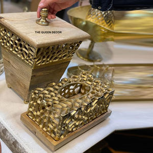 Approvisionnement d'usine Base en aluminium et bois nouvelle gamme boîte à mouchoirs accessoires de table les plus exigeants de la plus haute qualité - Product Image 1