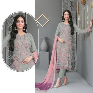 Salwar Kameez pakistanais de haute qualité en georgette avec broderie de sequins et travail de khatli, prêt à porter - Product Image 1