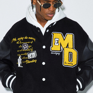 Cazadora de béisbol personalizada con bordado de chenilla para hombre de alta calidad de fabricante OEM Letterman Varsity Jacket Stand High Street Winter - Product Image 4