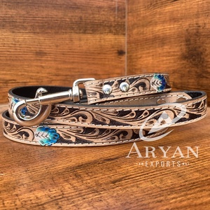 Laisse de dressage de chien en cuir usiné à la main personnalisée avec poignée rembourrée personnalisable de haute qualité en cuir véritable de luxe laisses pour animaux de compagnie - Product Image 1