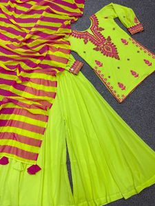 Ensemble indien brodé de 3 pièces de créateur ethnique Gharara Kurti Readymade Georgette Sharara pour des occasions spéciales de style pakistanais - Product Image 5