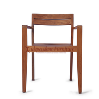 Chaise de salle à manger moderne minimaliste en teck massif couleur naturelle avec accoudoirs pour la maison, l'appartement, l'hôtel, le restaurant, la villa, l'extérieur