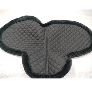 Tapis de selle de cheval anglais noir de qualité supérieure Polyester/coton perceuse tissu vison rembourrage anglais équitation équestre en gros - Product Image 3
